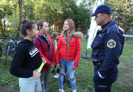 TEDEN TRAJNE MOBILNOSTI TRŽNICA JEZERO 26 FOTO LJUBO VUKELIČ